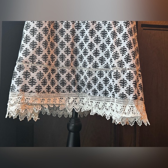 Old Navy black and white tropical Boho Dress size medium - Picture 3 of 9